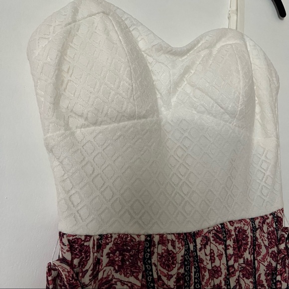 Lily Rose Womens Medium White Floral Shorts Romper w/pockets NEW - Picture 3 of 6